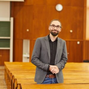 Foto von Prof. Dr. Phil. Patrick Bettinger