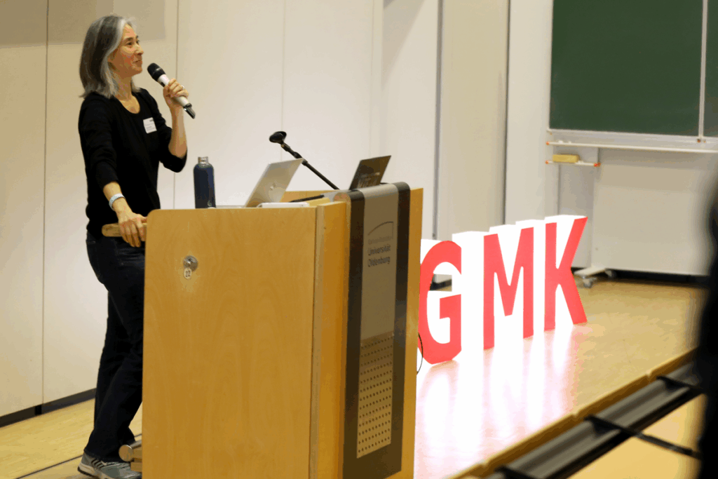 42. Forum Kommunikationskultur 2025 "Don’t Panic! Medienbildung für Mut und Resilienz in einer Welt im Umbruch" vom 14. bis 16. November in Oldenburg