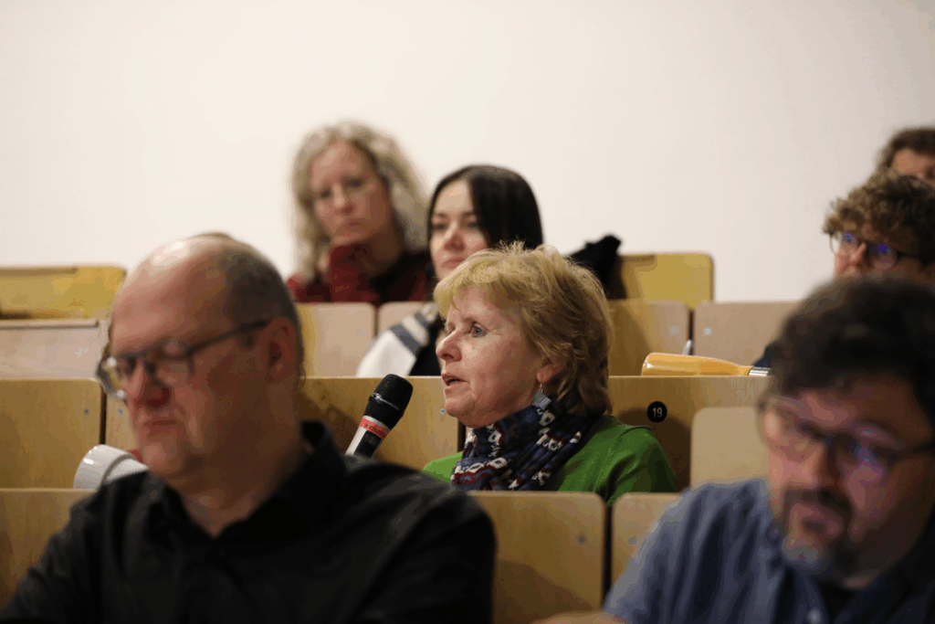 42. Forum Kommunikationskultur 2025 "Don’t Panic! Medienbildung für Mut und Resilienz in einer Welt im Umbruch" vom 14. bis 16. November in Oldenburg