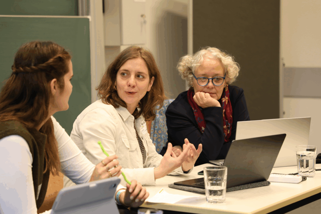 42. Forum Kommunikationskultur 2025 "Don’t Panic! Medienbildung für Mut und Resilienz in einer Welt im Umbruch" vom 14. bis 16. November in Oldenburg