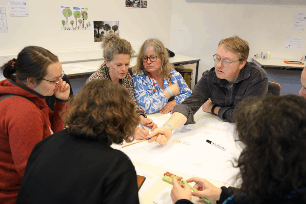 42. Forum Kommunikationskultur 2025 "Don’t Panic! Medienbildung für Mut und Resilienz in einer Welt im Umbruch" vom 14. bis 16. November in Oldenburg