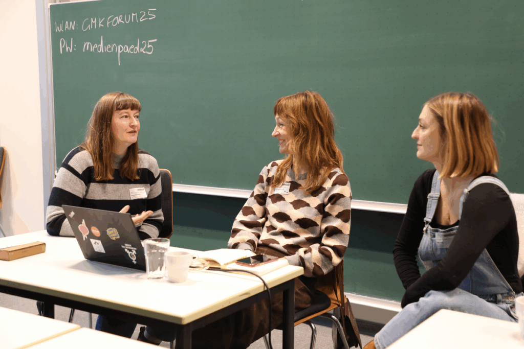 42. Forum Kommunikationskultur 2025 "Don’t Panic! Medienbildung für Mut und Resilienz in einer Welt im Umbruch" vom 14. bis 16. November in Oldenburg