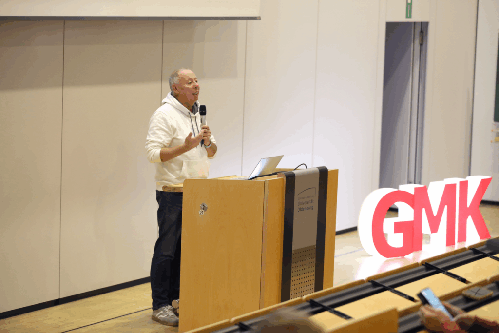 42. Forum Kommunikationskultur 2025 "Don’t Panic! Medienbildung für Mut und Resilienz in einer Welt im Umbruch" vom 14. bis 16. November in Oldenburg